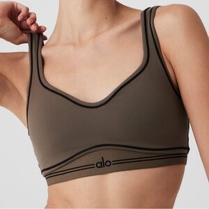 Alo Airbrush Heart Throb Bra